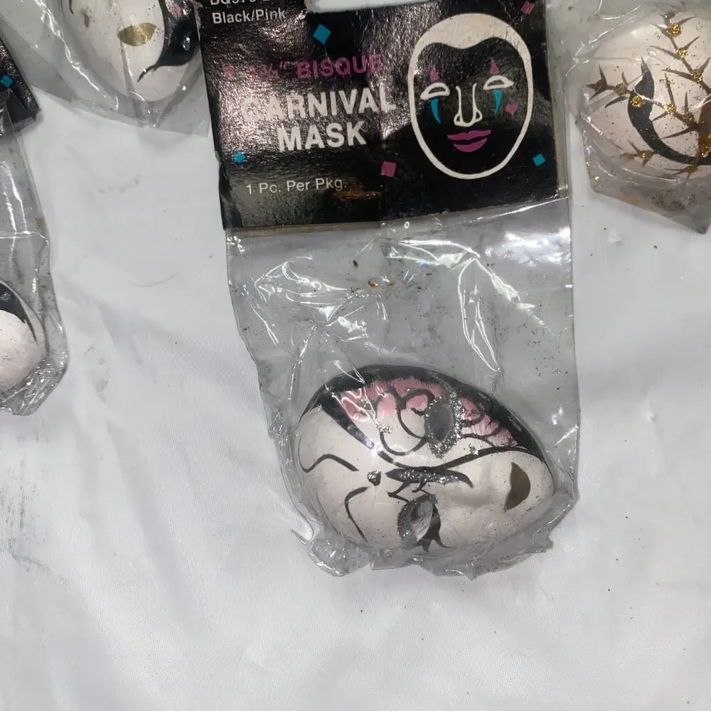 Carnival Mask Bisque 1 3/4